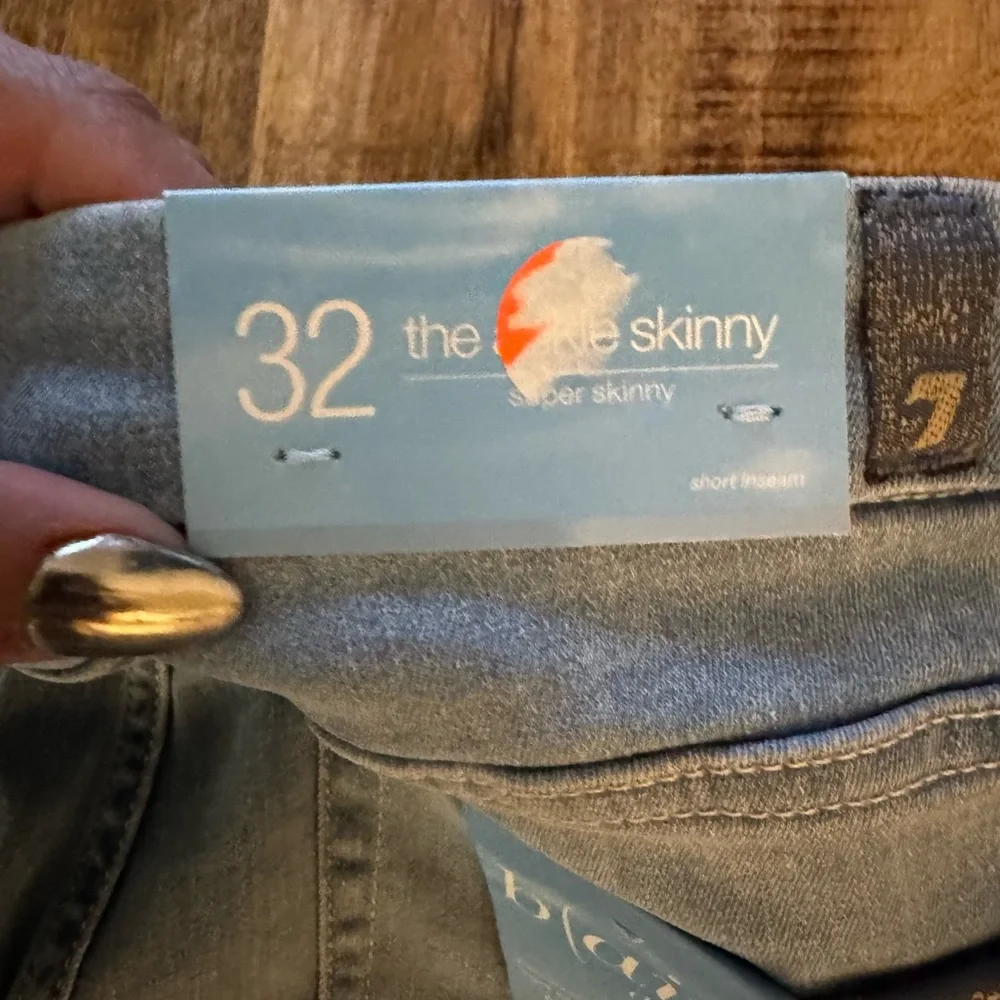 7 for all mankind lightweight B air denim Blue ankle skinny Jeans 32 frayed hem